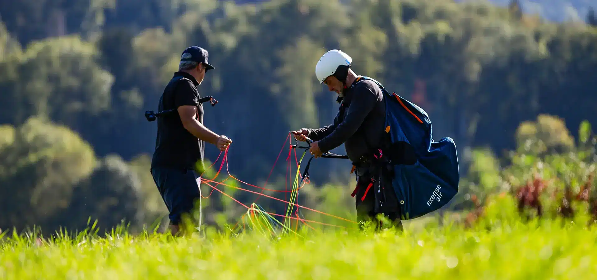 Groupe de stagiaires en fin de stage initiation validant le niveau jaune du passeport de vol libre FFVL.